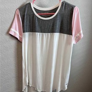 Hollister size large juniors top